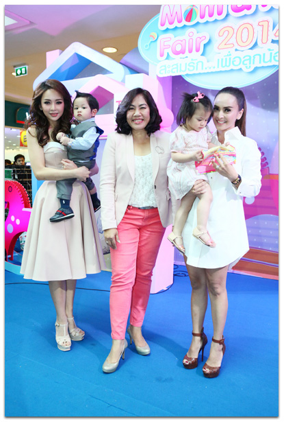 ท็อปส์ แท็คทีมเป้ย-นานา แชร์เคล็ดลับการเลี้ยงลูก ในงาน Tops Mom & Kids Fair 2014